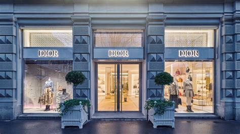 bilder von dior zurich|Dior boutique completed its metamorphosis and reopened its .